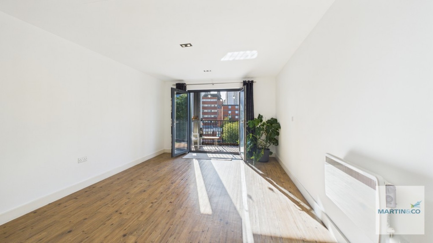The Hub, Clive Passage, City Centre
