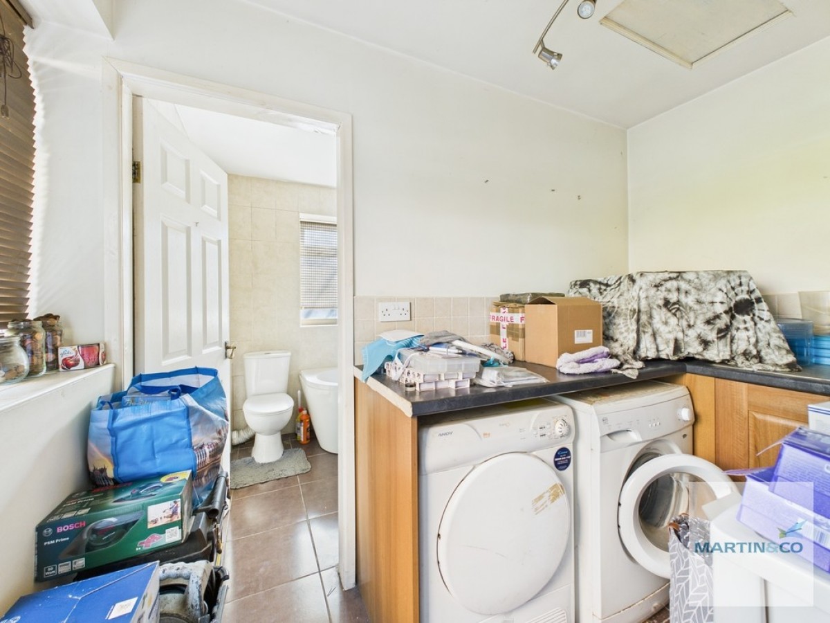 Gravelly Lane, Erdington, B23 6LR