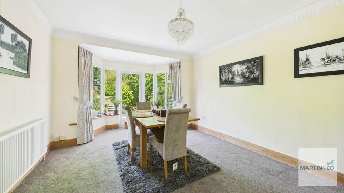 Pilkington Avenue, Sutton Coldfield, B72 1LD