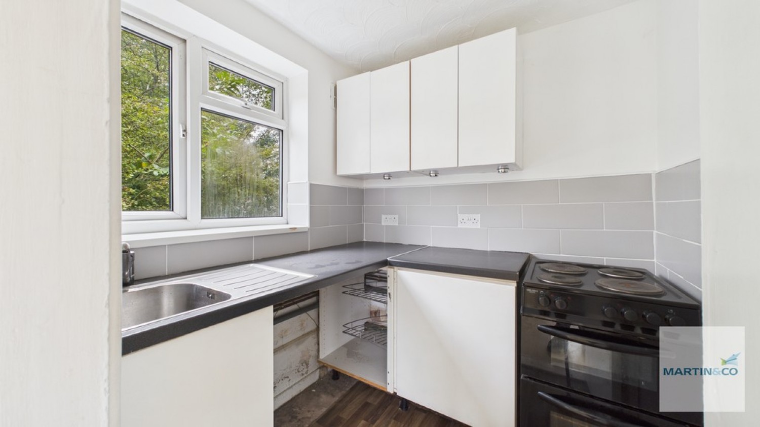1 bedroom Flat for Auction Lichfield Court, Jerrard Drive, Sutton Coldfield, B75 7TW