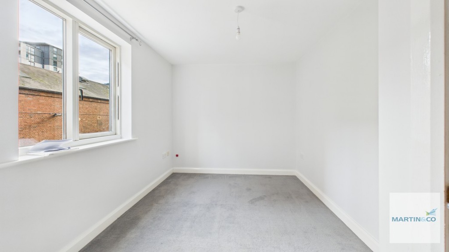 2 bedroom Flat in Gas Street, Birmingham