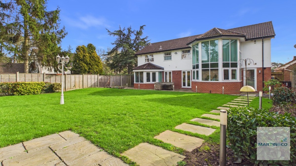 Sir Alfreds Way, Walmley