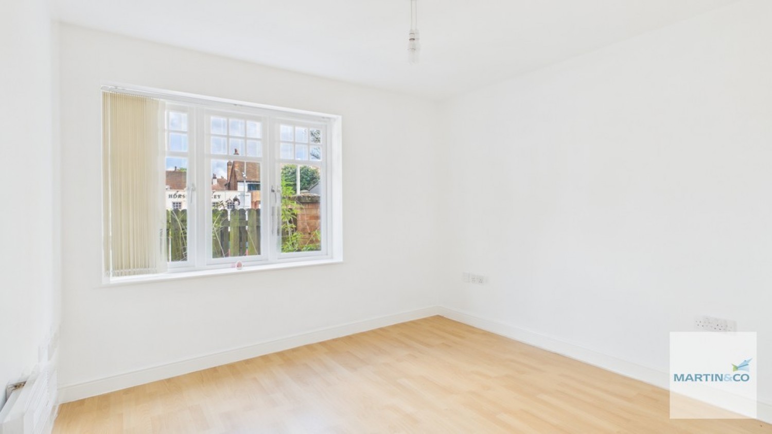 2 bedroom Flat for Sale Sutton Coldfield, Birmingham