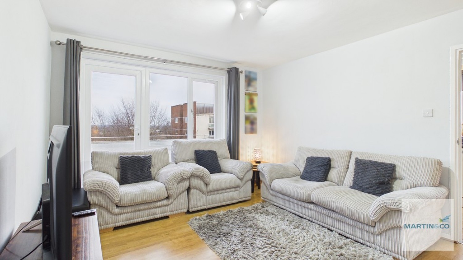 2 bedroom Flat for Sale Hobs Road, Lichfield, Staffs