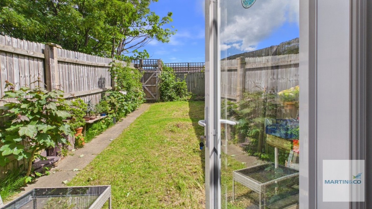 Equestrian Grove, Walsall