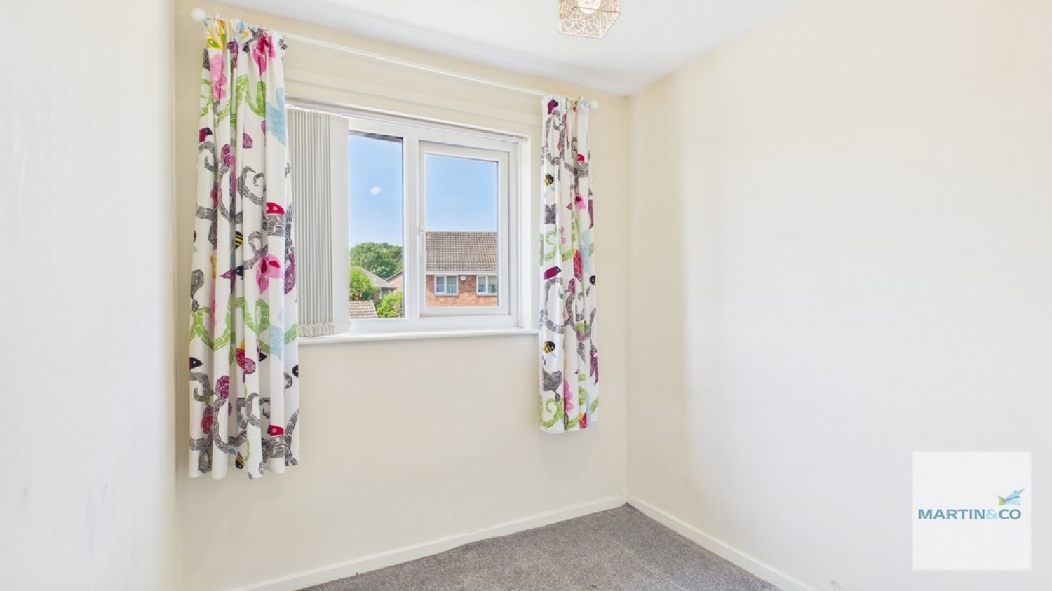 3 bedroom House for Sale Walmley, Birmingham
