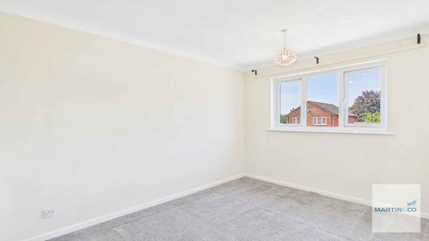 3 bedroom House for Sale Walmley, Birmingham