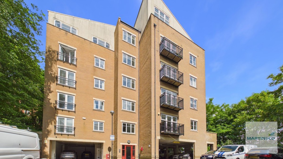 Caversham Place, Sutton Coldfield