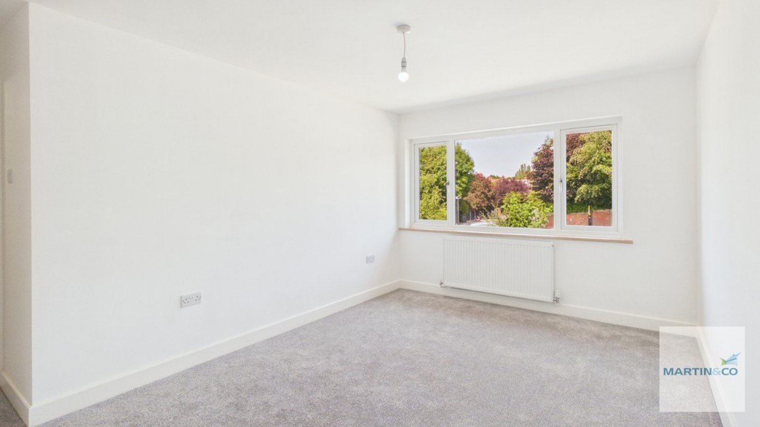 2 bedroom Flat for Sale Jockey Road, Sutton Coldfield, West Midlands