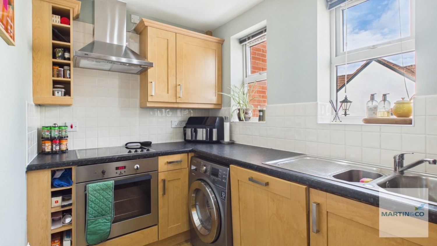 2 bedroom Flat for Sale Tudor Way, Sutton Coldfield
