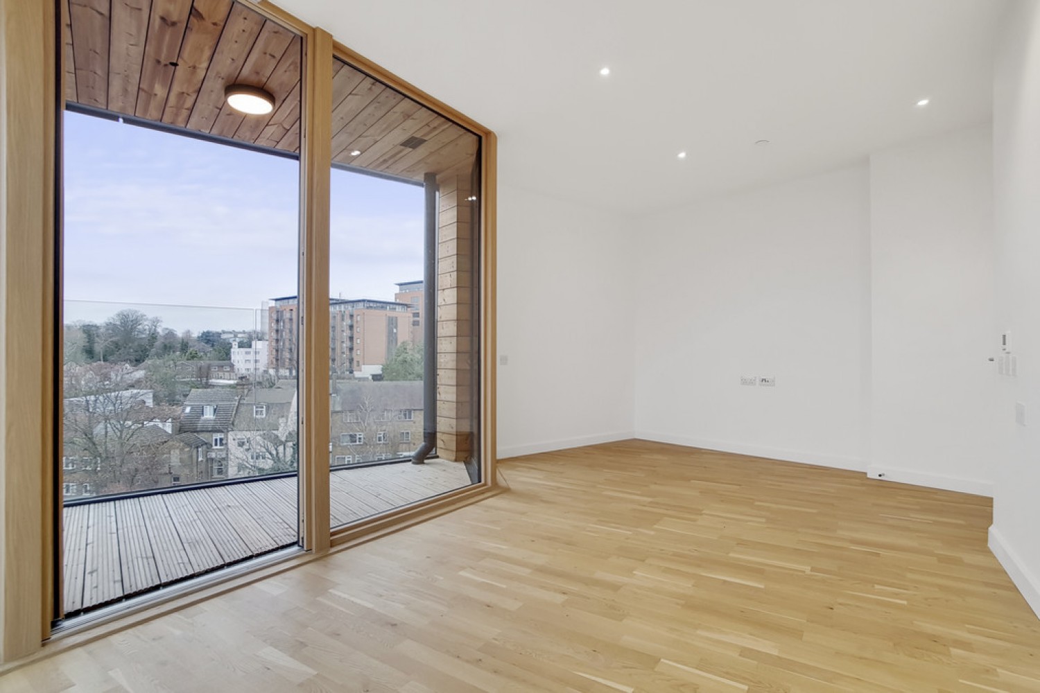 2 bedroom Flat for Letting St Marks Square Bromley South Central