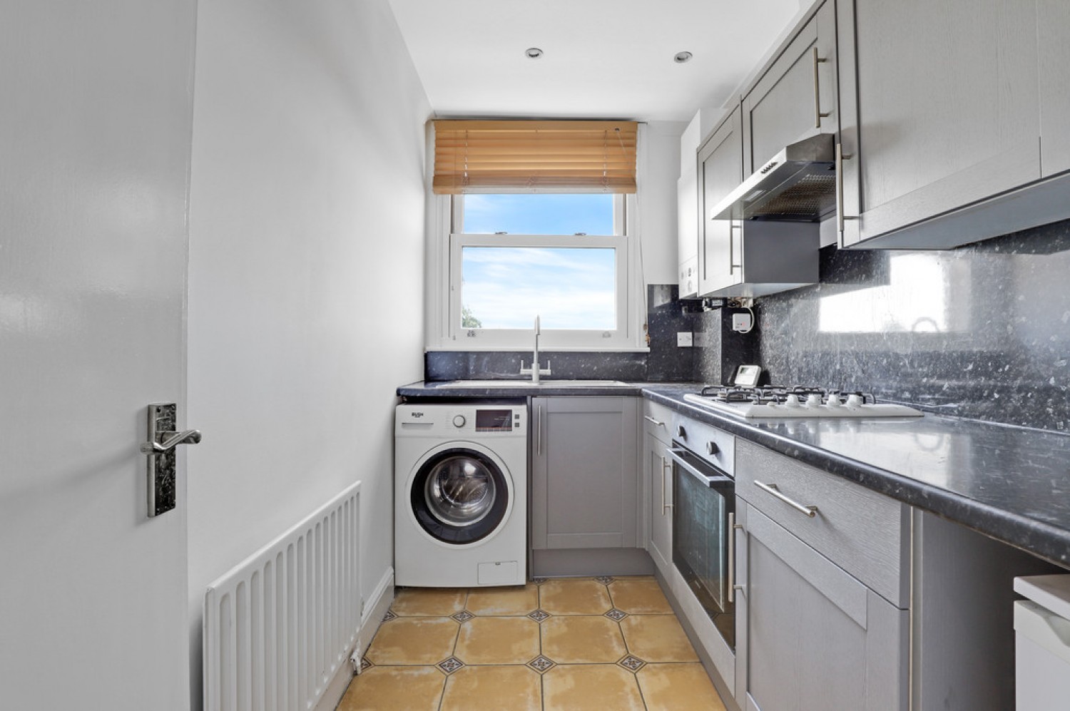 2 bedroom Flat for Sale Beckenham Road, Beckenham