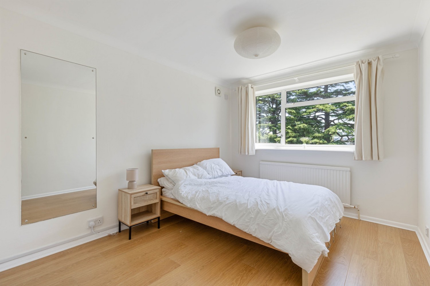 2 bedroom Flat for Letting 43 Elsa Court