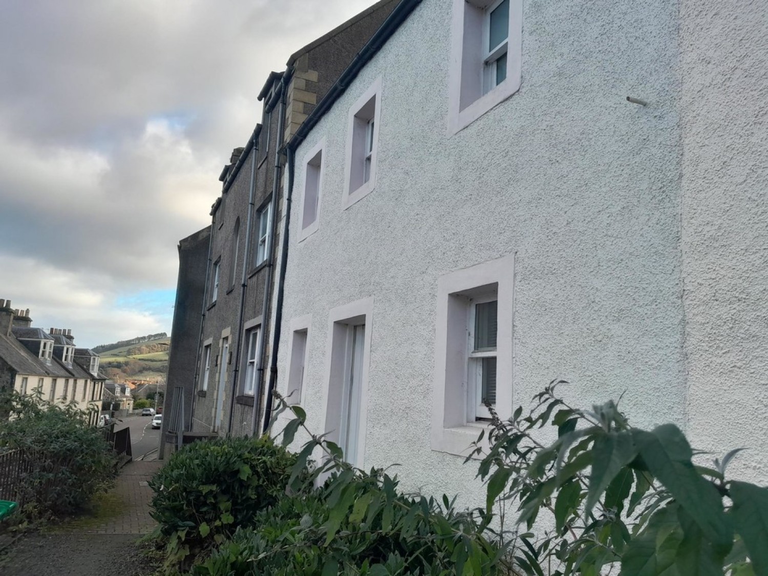 High Street, Newburgh