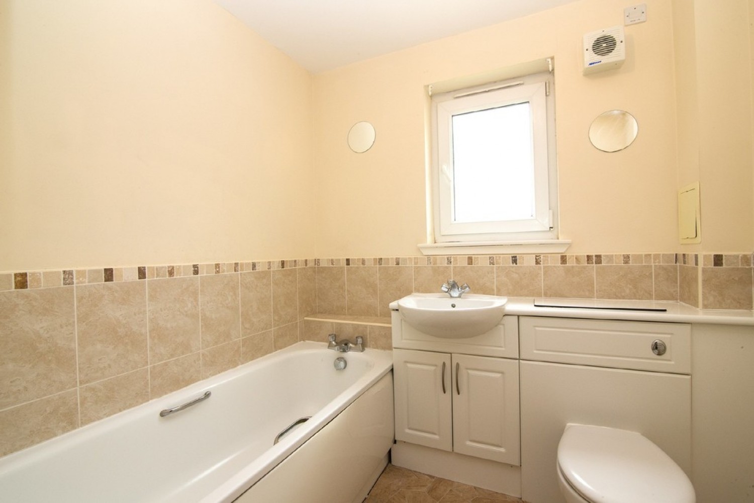 2 bedroom Flat for Sale Mill Street, Kirkcaldy