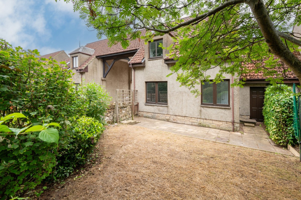 The Paddock, Kingskettle