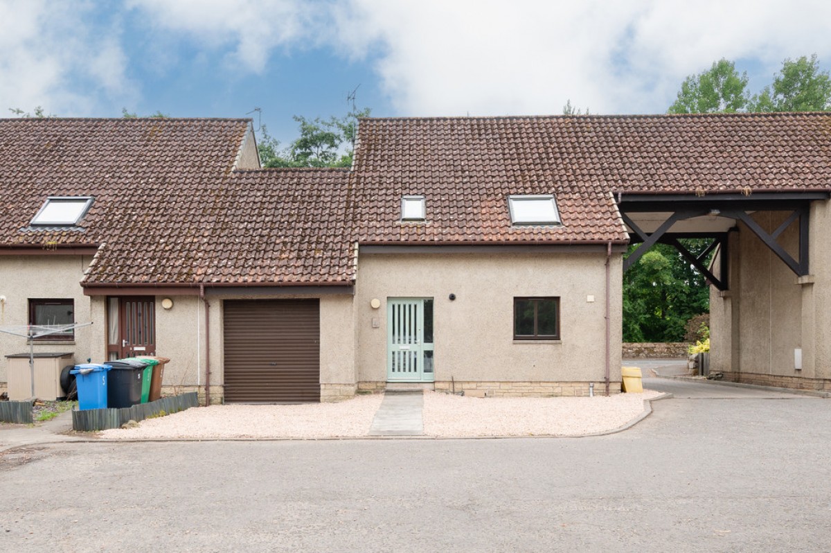The Paddock, Kingskettle