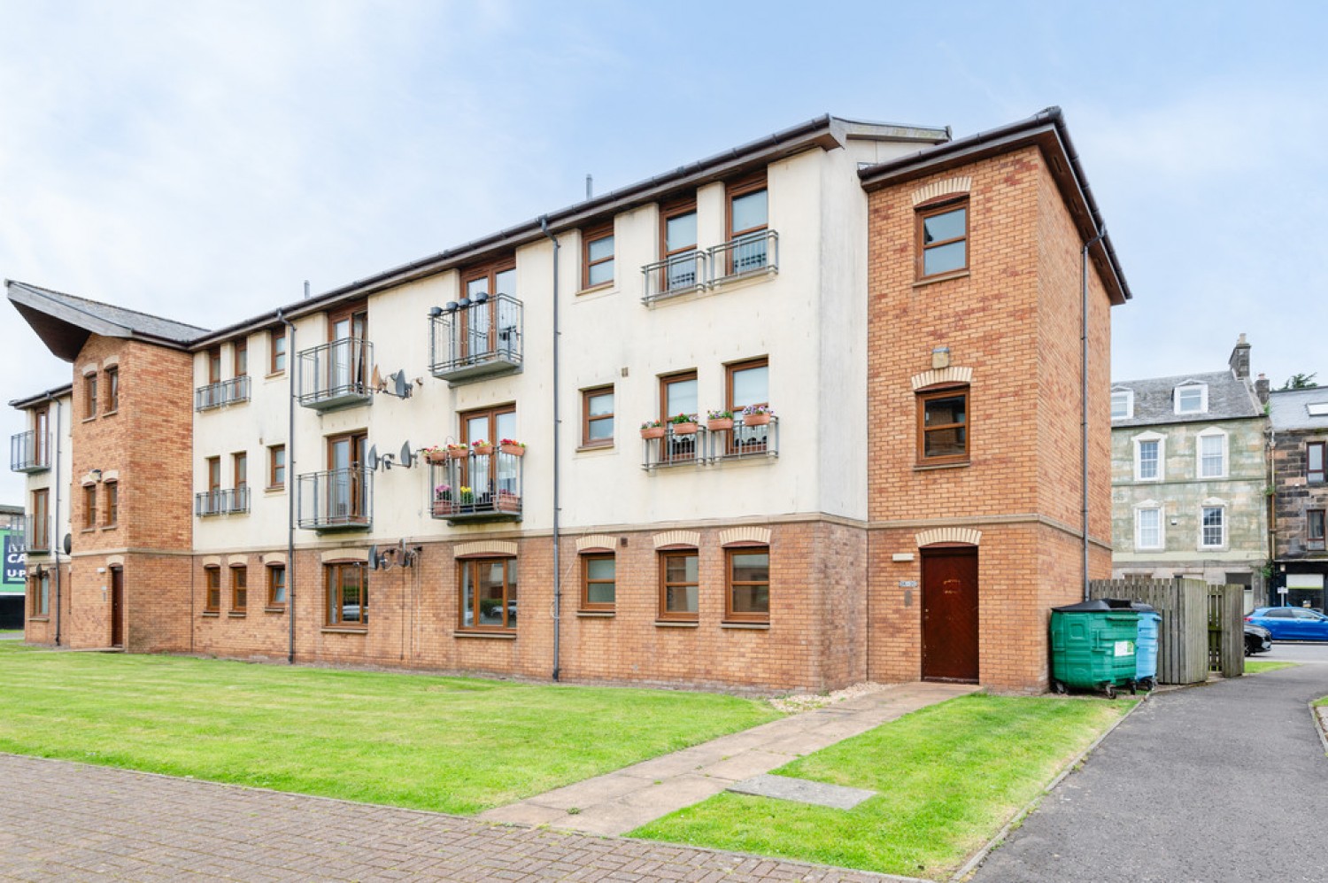 2 bedroom Flat for Sale Lord Gambier Wharf, Kirkcaldy
