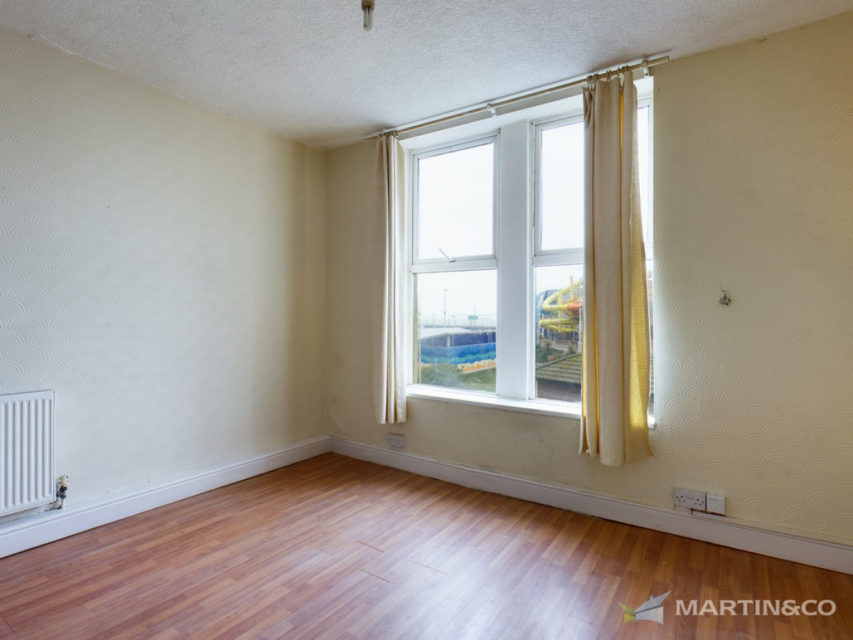 Flat 8, 1a Simpson Street