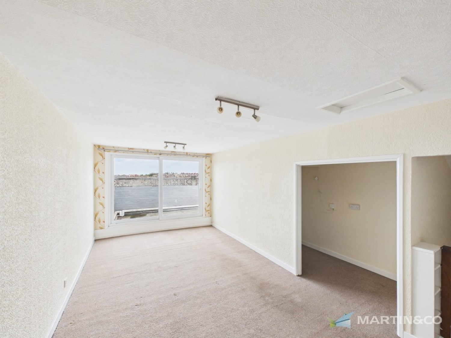 2 bedroom Flat for Letting Queens Terrace, Fleetwood, Lancashire