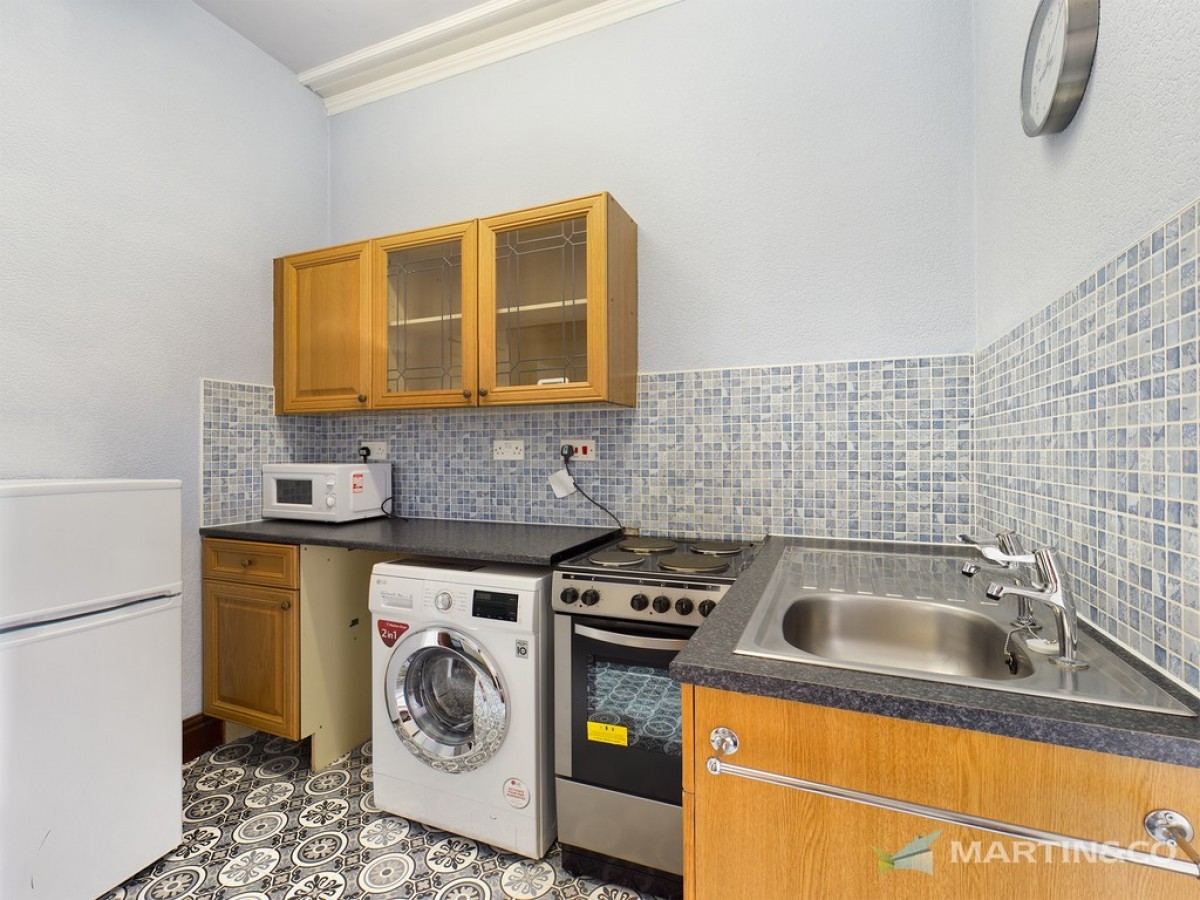 383 Clifton Drive North