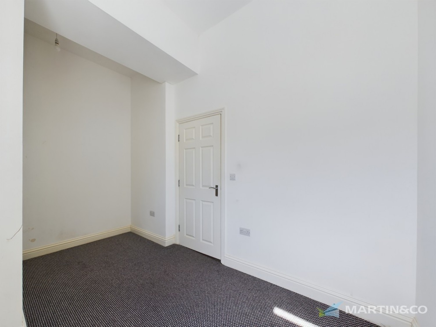 2 bedroom Flat for Letting Flat 3, Empress House, 59 Exchange Street