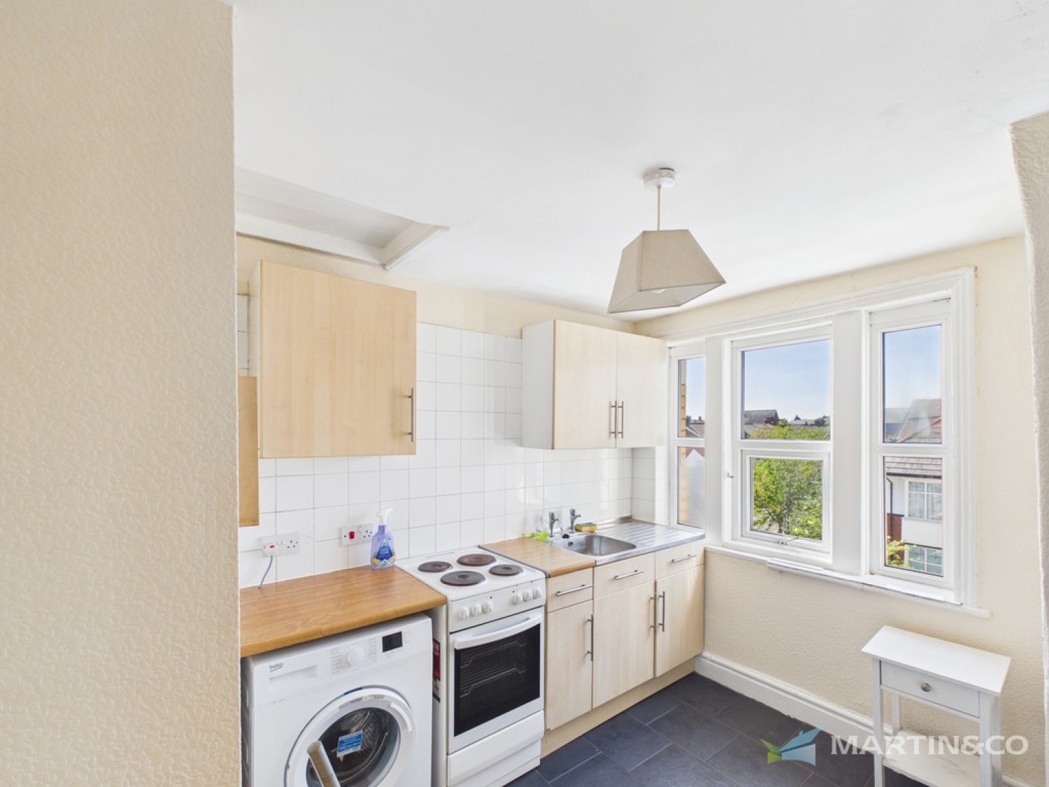 1 bedroom Flat for Letting 2 St. Davids Road North