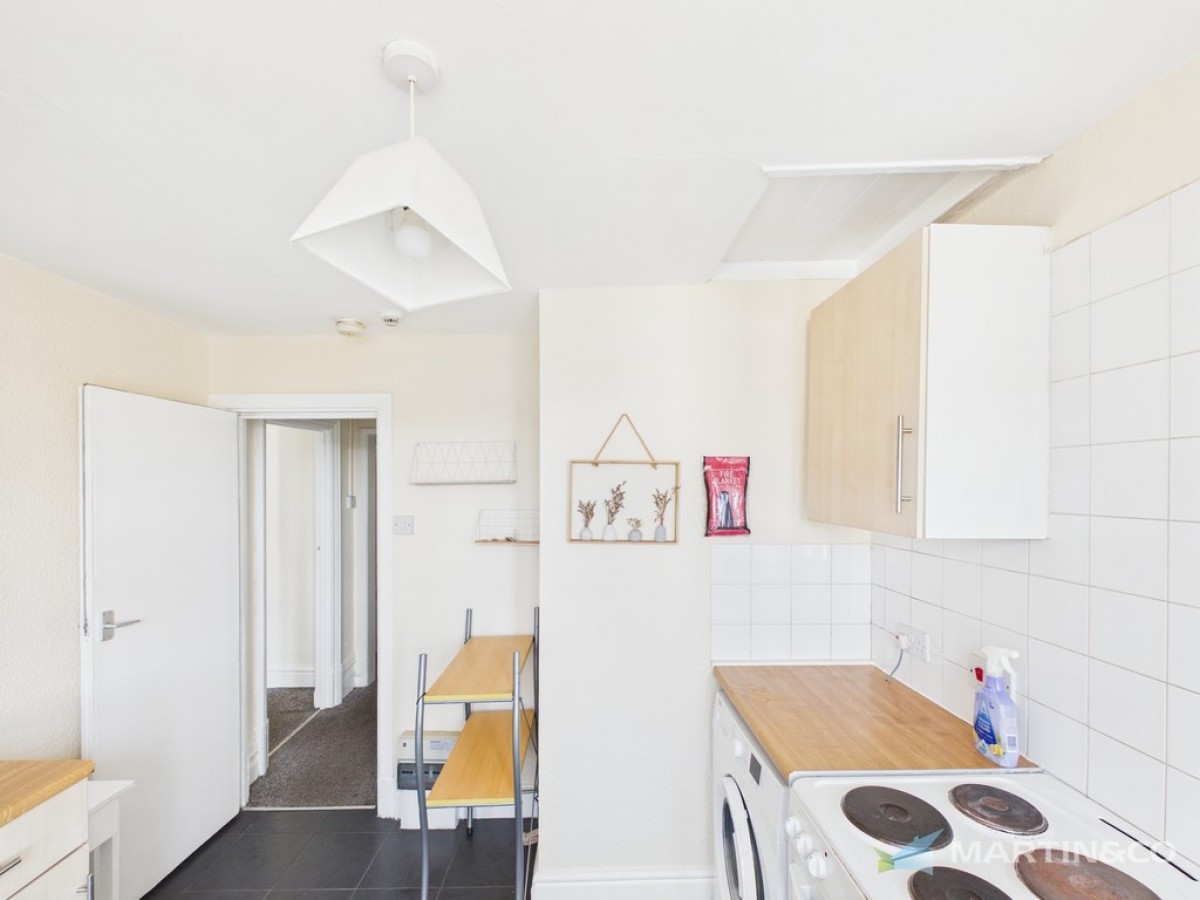 2 St. Davids Road North