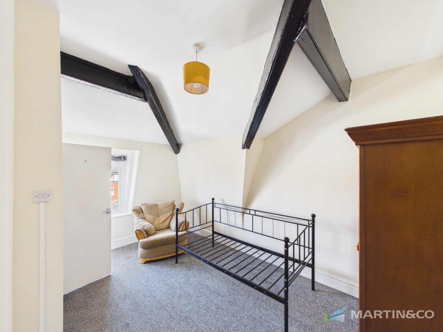 1 bedroom Flat for Letting 2 St. Davids Road North