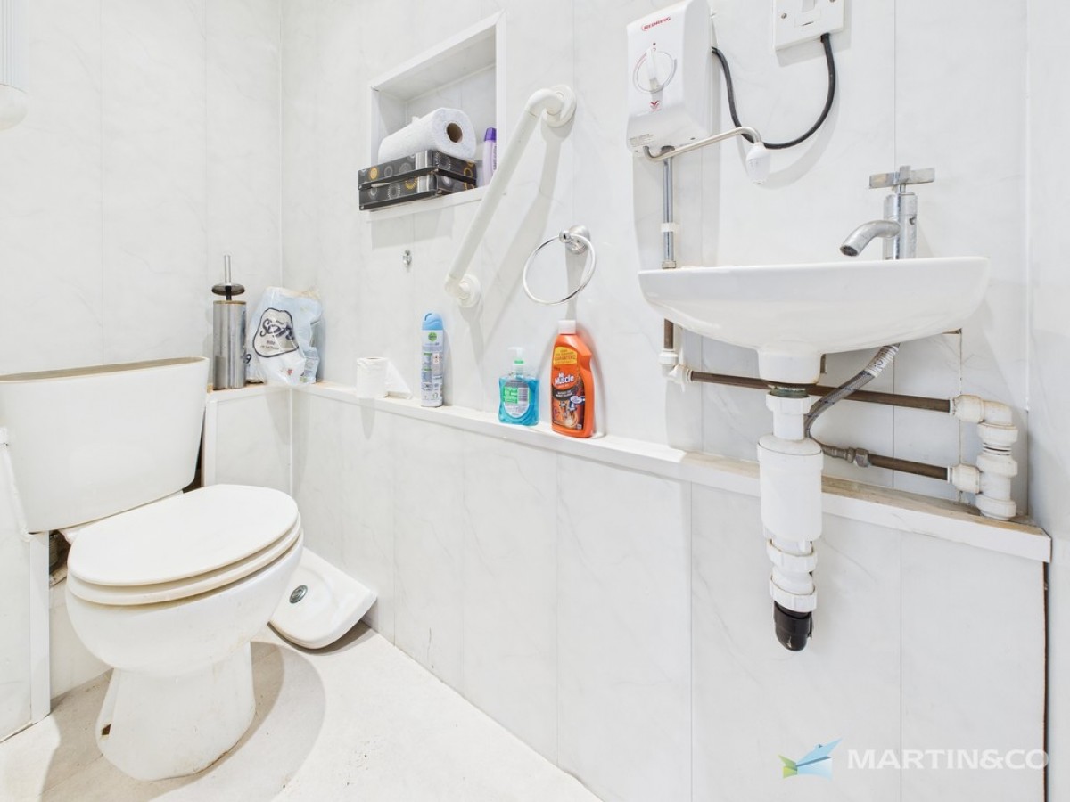 Glastonbury Avenue, Blackpool