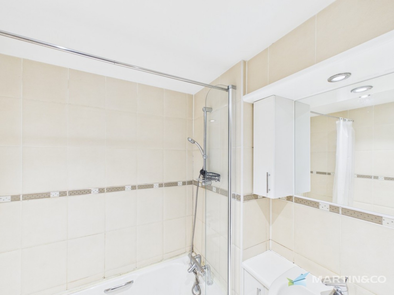 2 bedroom Flat for Letting Newton Drive, Blackpool, Lancashire