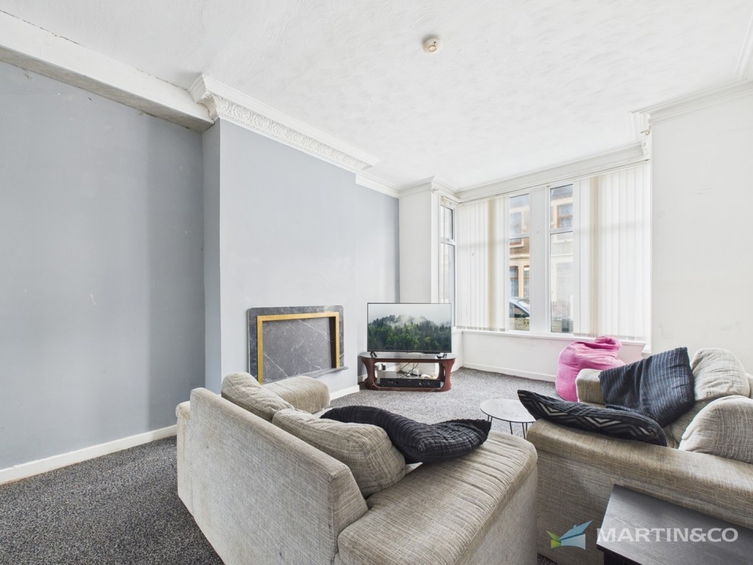 6 bedroom House in Livingstone Road, Blackpool