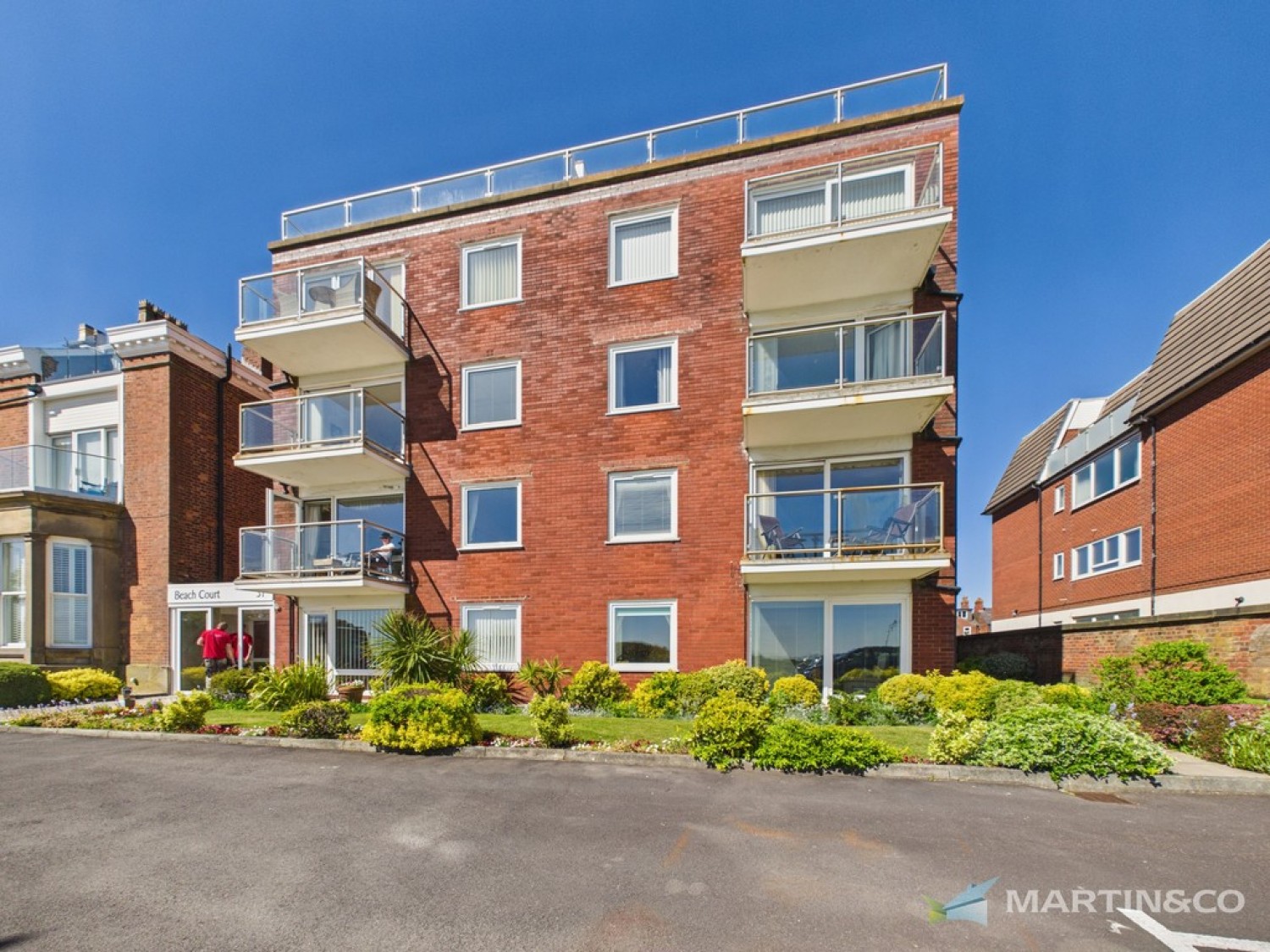 2 bedroom Flat for Sale Beach Court, Lytham, FY8