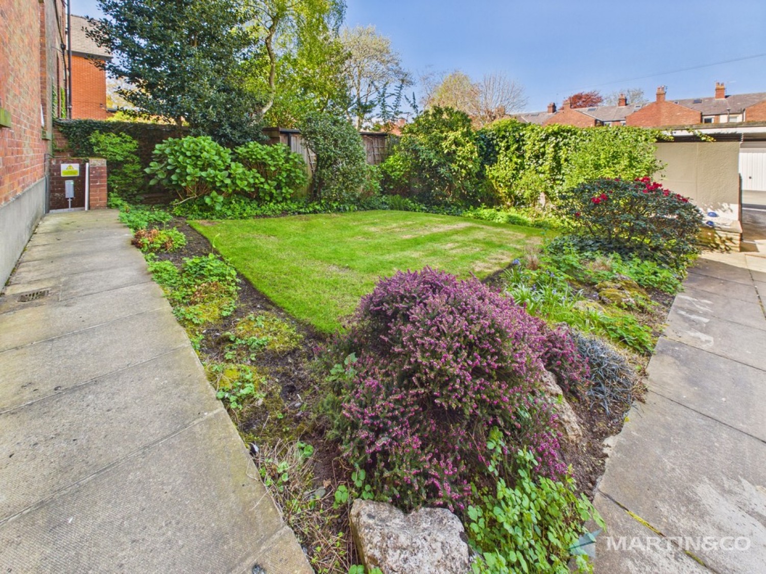 2 bedroom Flat for Sale Beach Court, Lytham, FY8