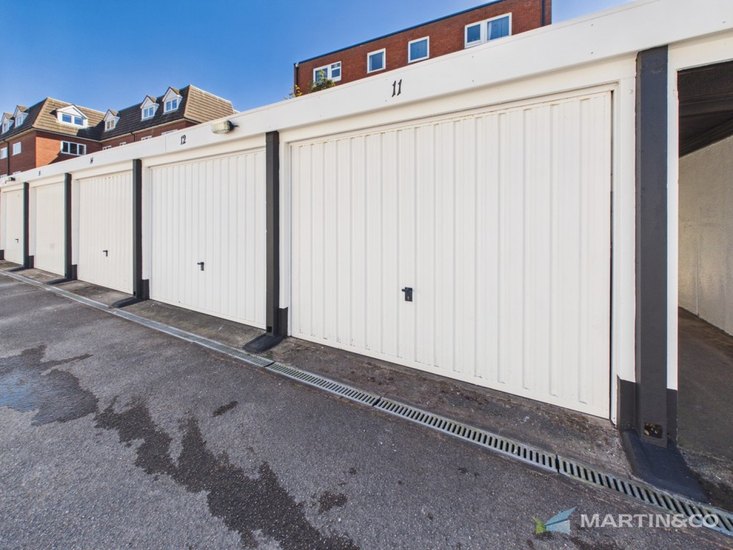 2 bedroom Flat for Sale Beach Court, Lytham, FY8
