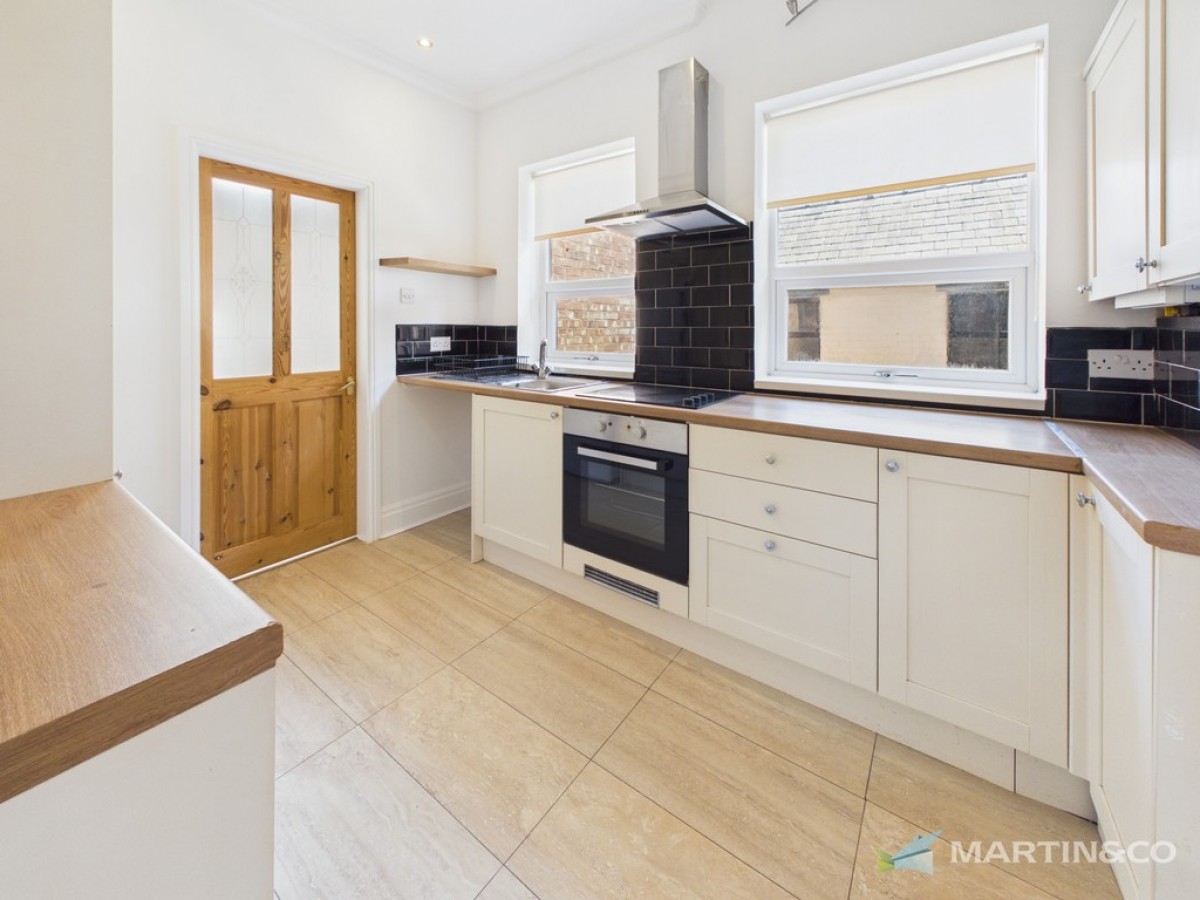 Clifton Drive North, St Annes, FY8