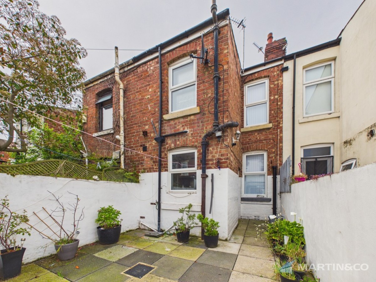 Lodore Road, Blackpool, FY4