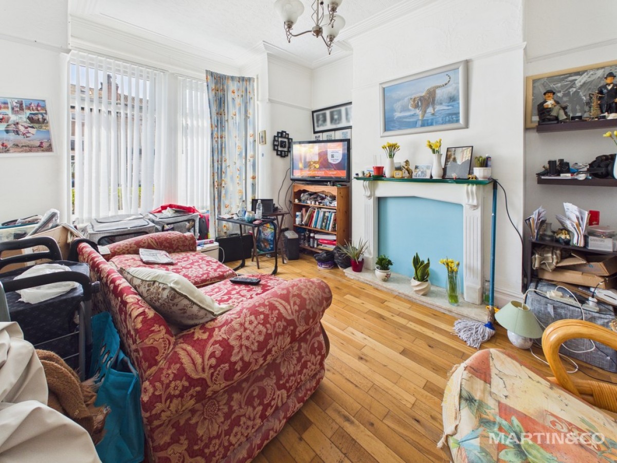 Bela Grove, Blackpool, FY1