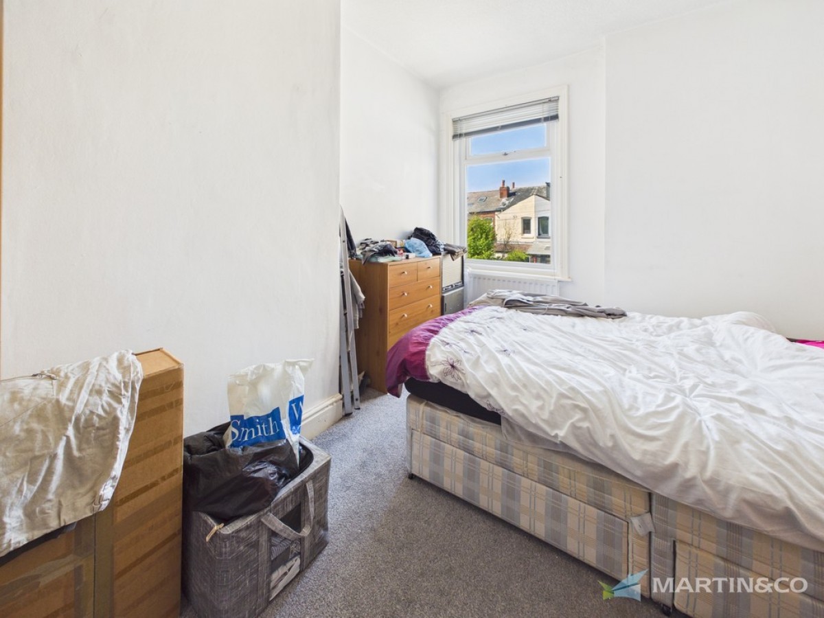 Bela Grove, Blackpool, FY1