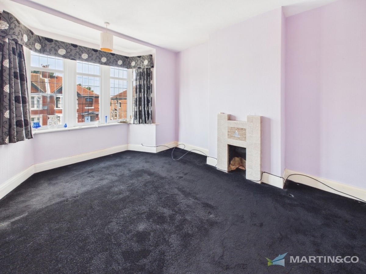 Faringdon Avenue, Blackpool, FY4