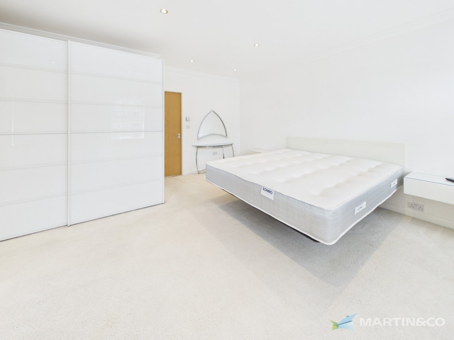 5 bedroom House for Sale Victory Boulevard, Lytham Quays