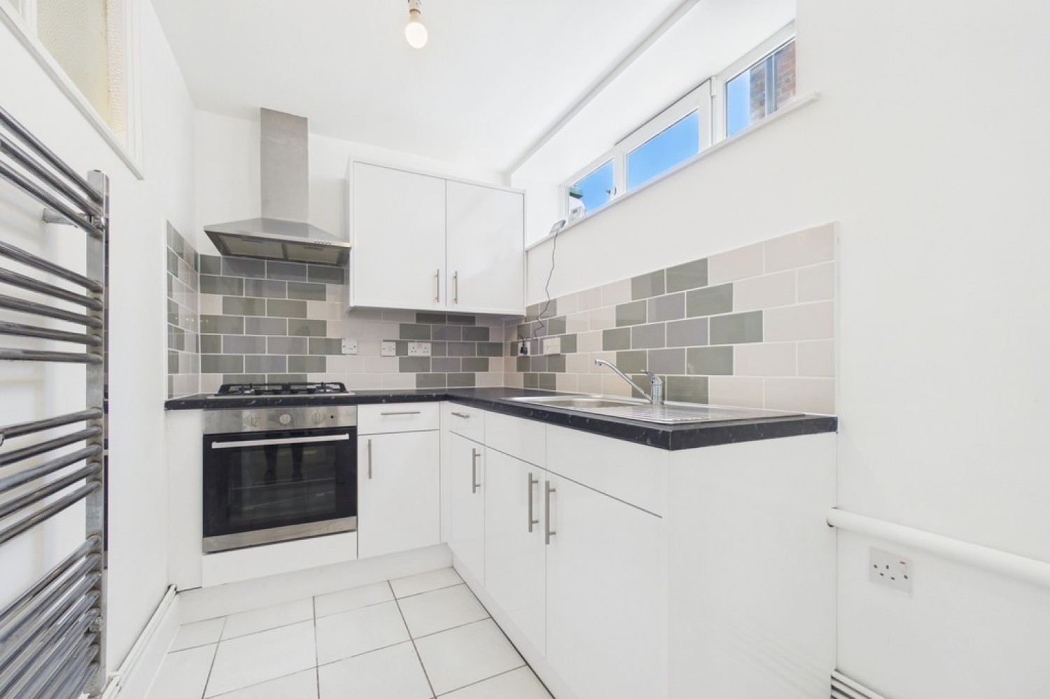 2 bedroom Flat for Letting Connaught Road, Folkestone