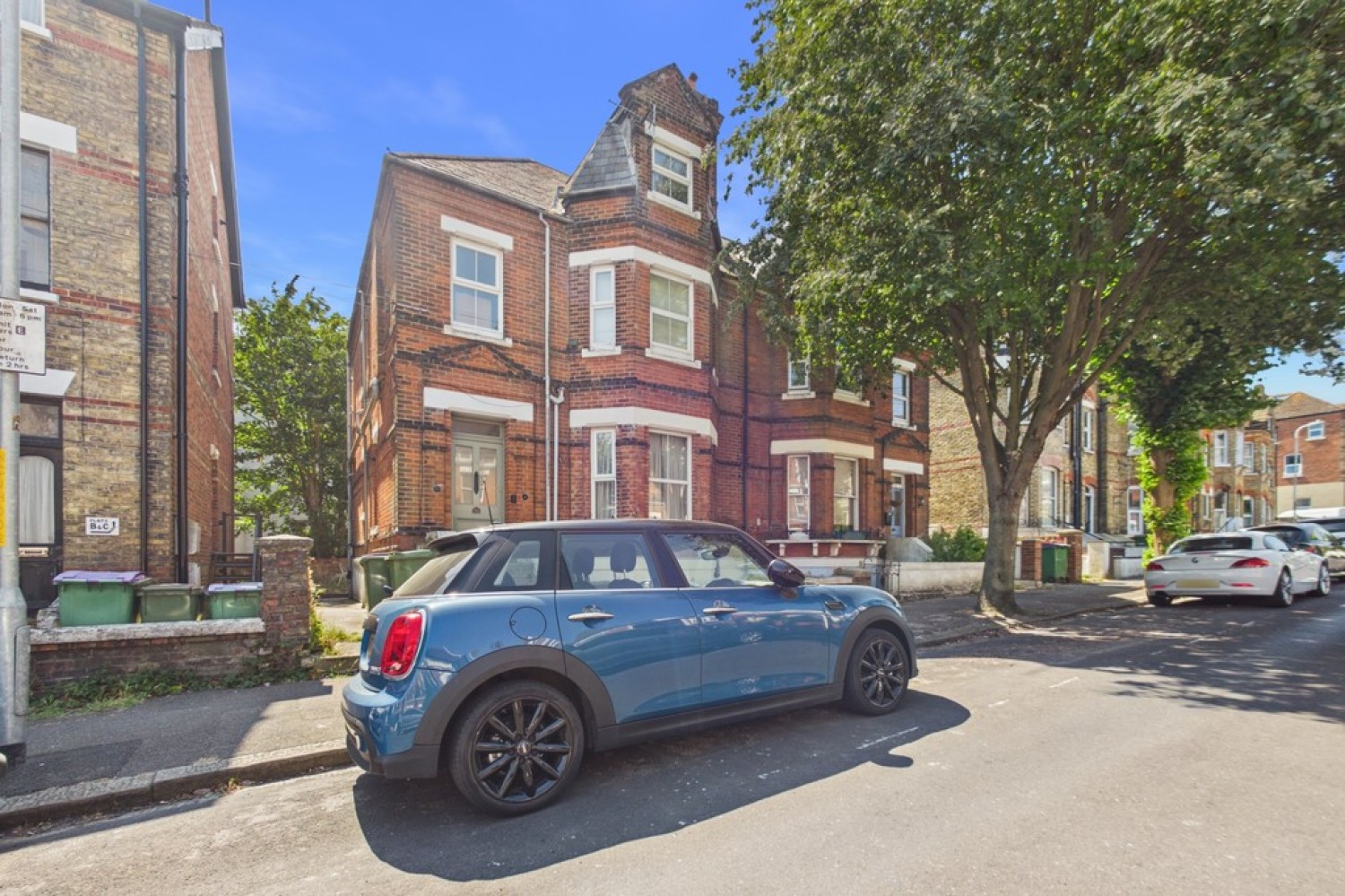 2 bedroom Flat for Letting Connaught Road, Folkestone
