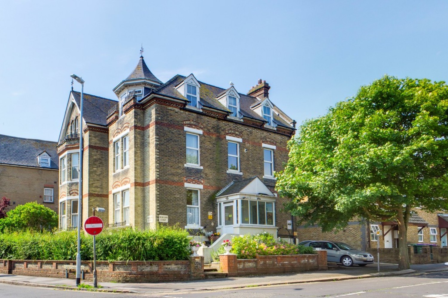 2 bedroom Flat for Letting Folkestone