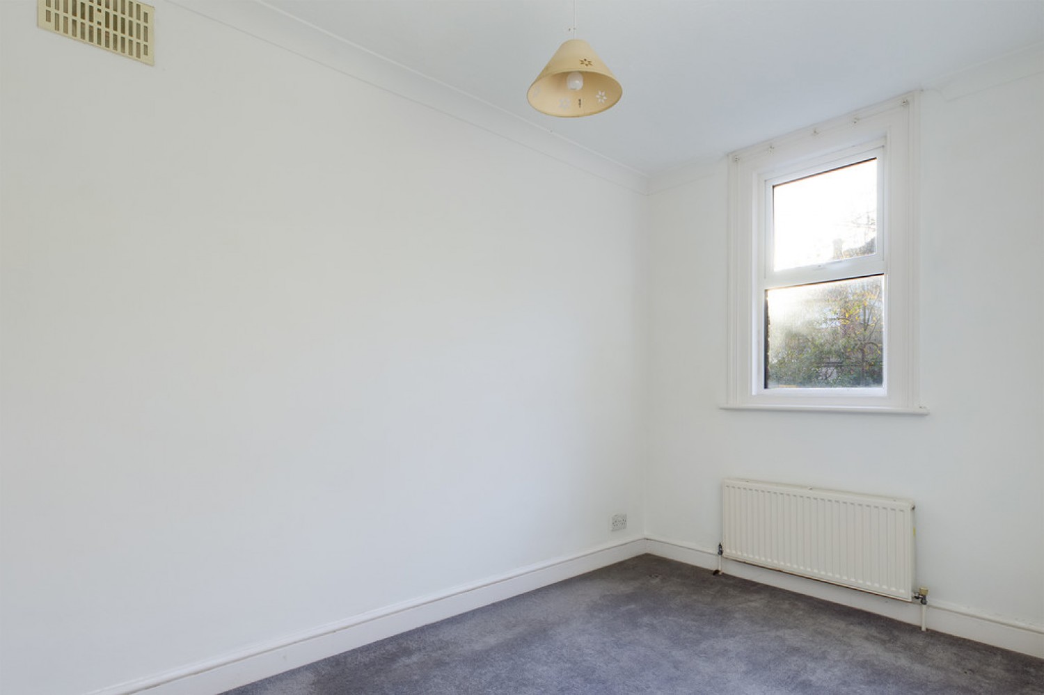 2 bedroom Flat for Letting Folkestone