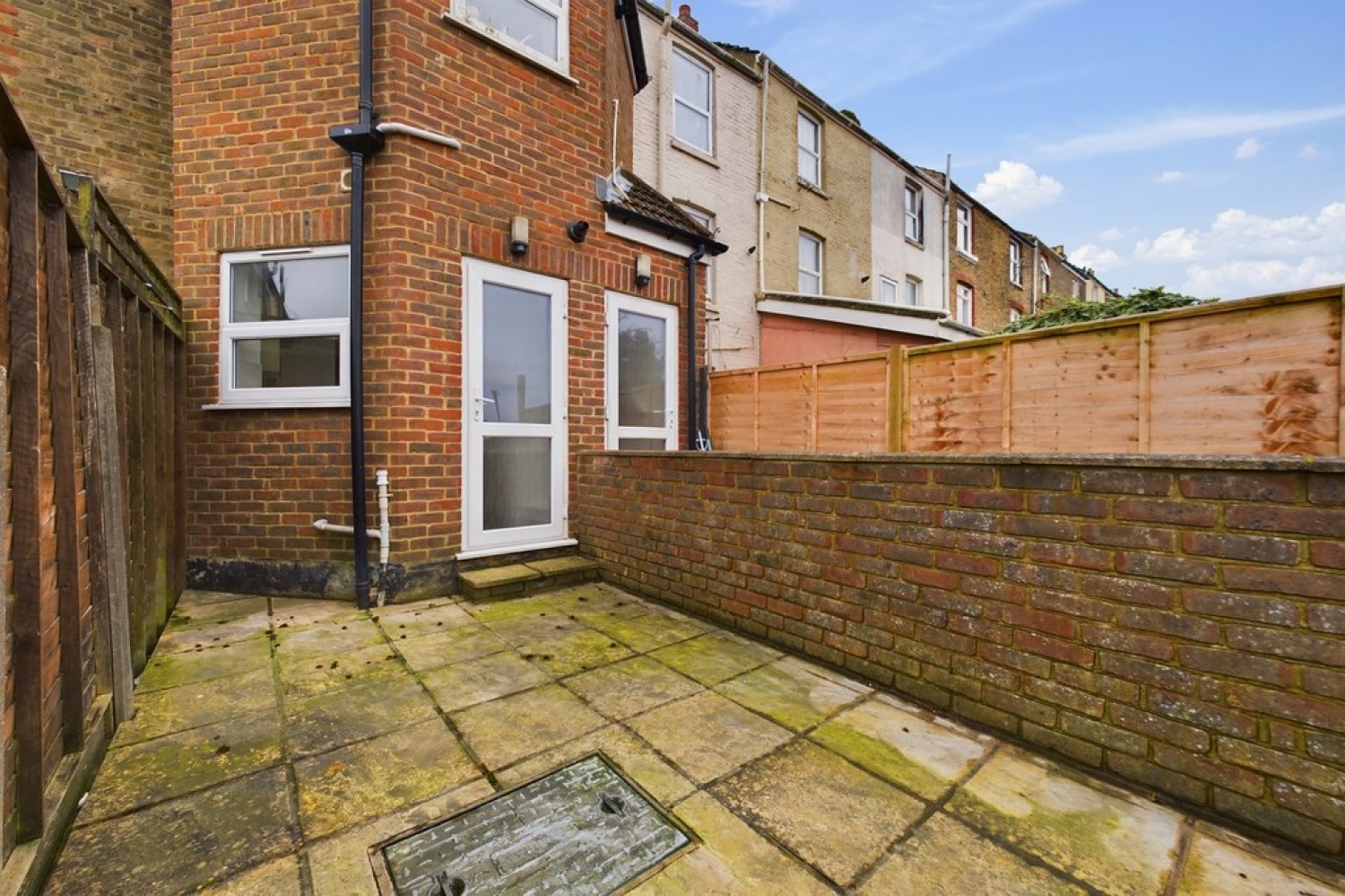 0 bedroom Flat for Letting Clarendon Place, Dover