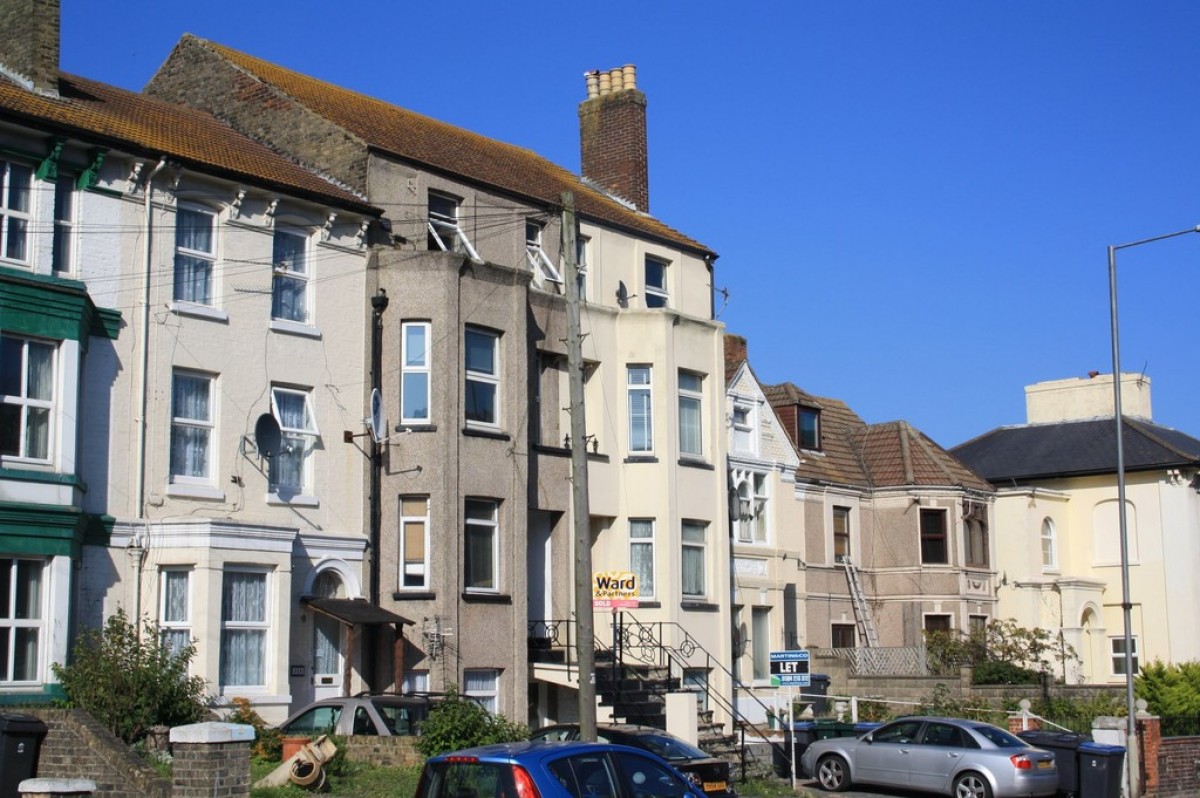 Folkestone Road , Dover