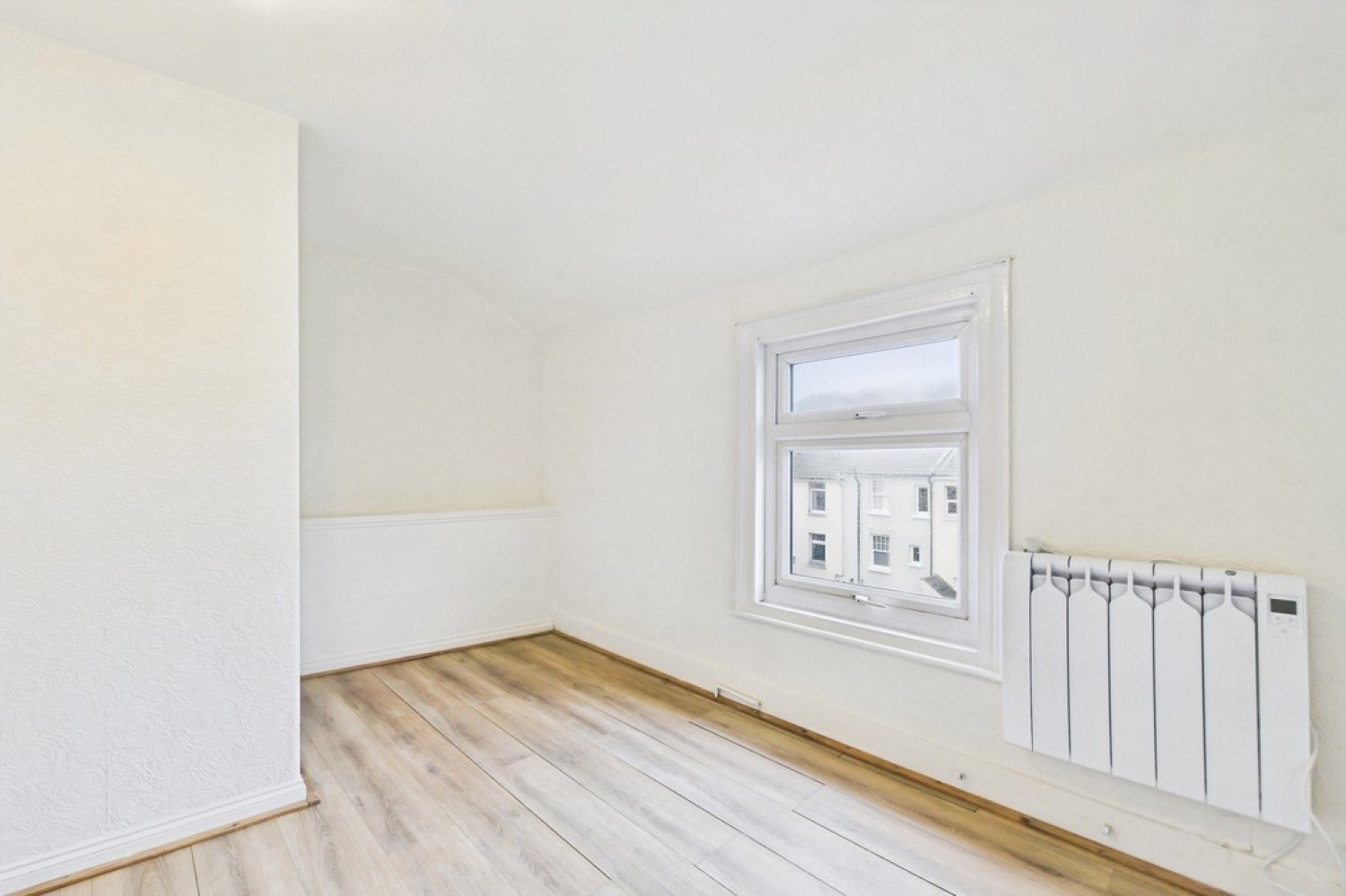 2 bedroom Flat for Letting Dover Road, Folkestone