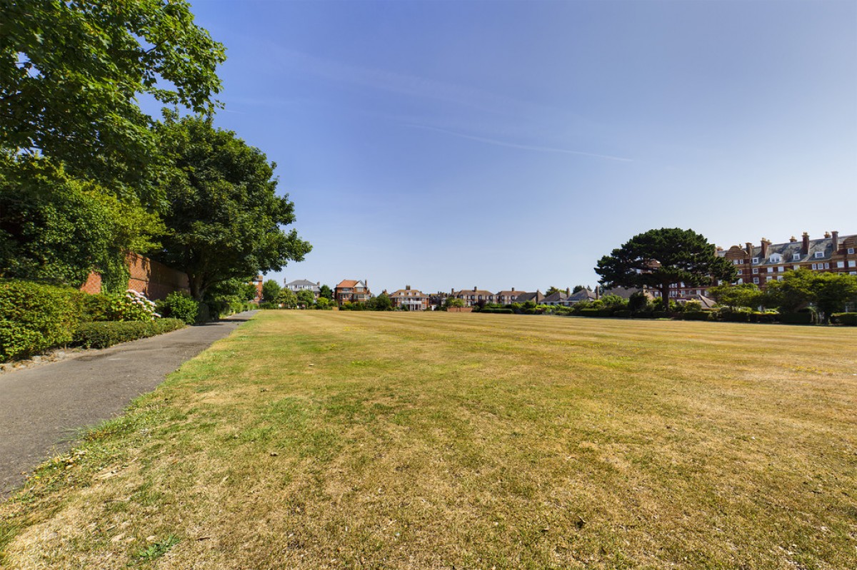 Dixwell Road, Folkestone