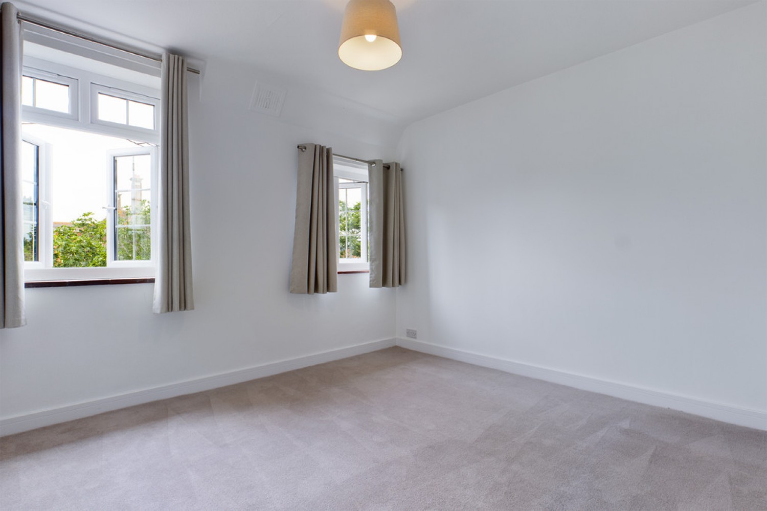 Dixwell Road, Folkestone